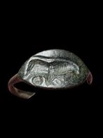 Romain antique Phoque animal extrêmement rare Bague, Antiek en Kunst