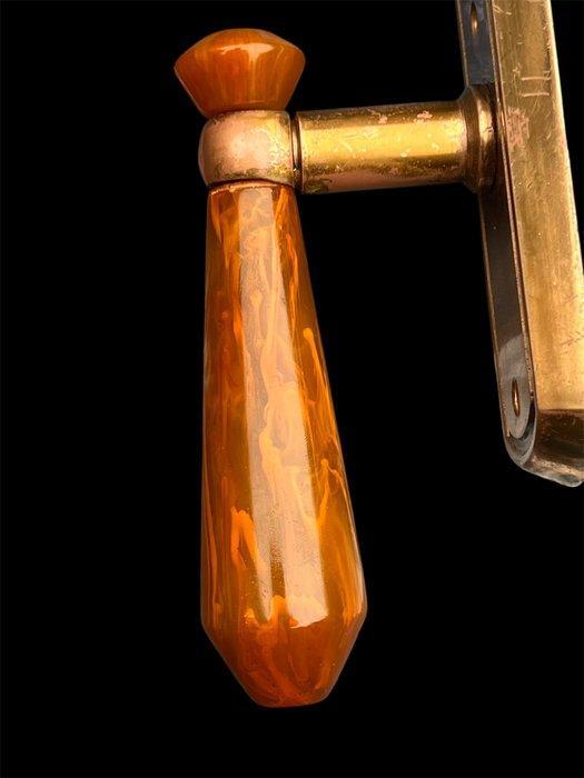Art Deco Deurklink - amber-Bakelite grips – ca. 1925–1935 –, Antiek en Kunst, Kunst | Designobjecten