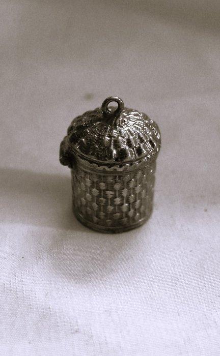 Doos - .934 zilver - vingerhoed doosje ca.1760, Antiek en Kunst, Antiek | Zilver en Goud