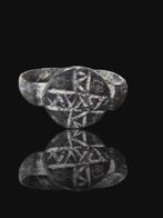 Middeleeuwen, kruisvaardersperiode Brons, Rare & Interesting