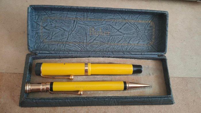 Parker - Duofold Yellow mandarine jr set - Stylo à plume, Verzamelen, Pennenverzamelingen