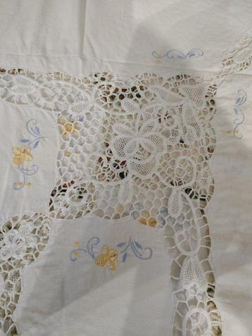 Tafelkleed (13) - 255 cm - 170 cm - Geborduurd mantel met
