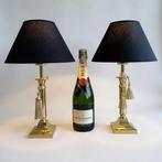 Tafellamp (2) - Zoet en chique set lampen - Messing, Textiel