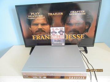 Philips DVDR3320V [Combination VCR & DVD player]