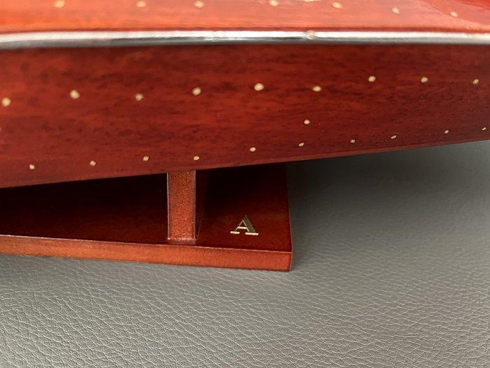 Amati 1:8 - Tentoonstelling modelboot - Ferrari Arno XI 80cm, Hobby en Vrije tijd, Modelauto's | 1:5 tot 1:12