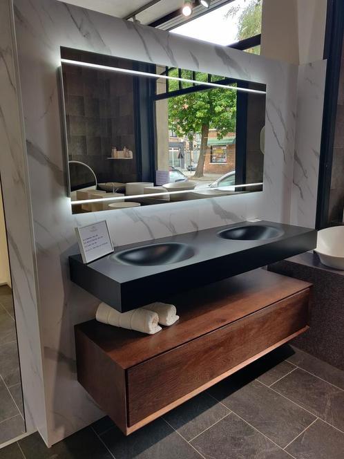Badkamermeubel met spiegel, zwevende solid surface tablet, Bricolage & Construction, Sanitaire, Enlèvement