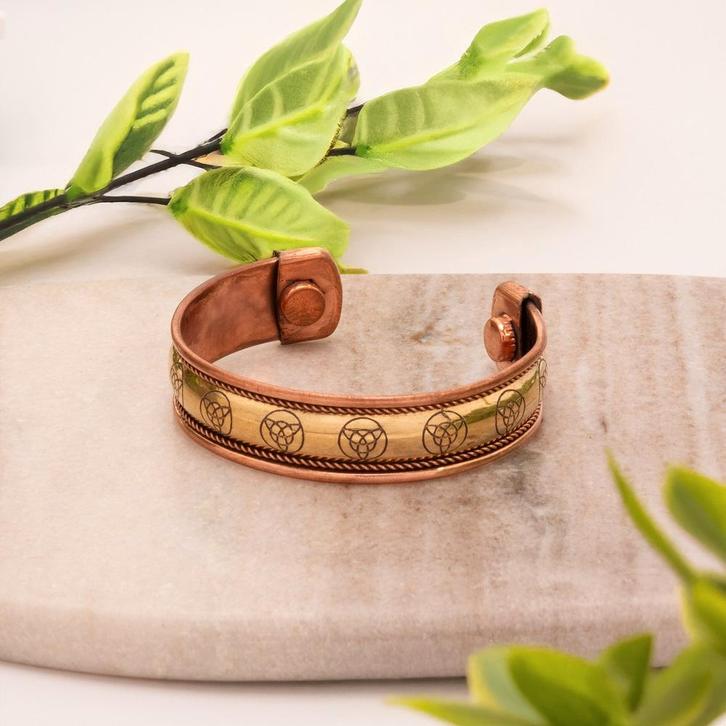 Koperen gezondheids-klemarmband triquetra met 2 magneten, Sport en Fitness, Gezondheidsproducten en Wellness, Ophalen of Verzenden