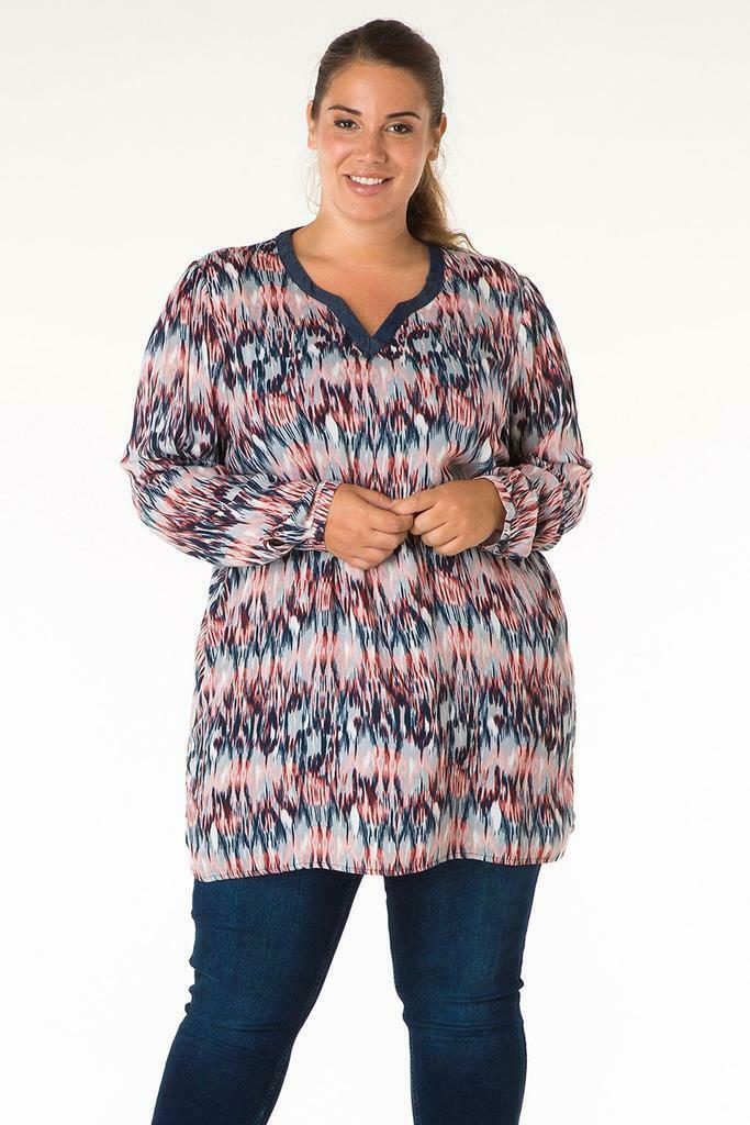 Tuniek Yesta denim biesje hals maat 54/56, Kleding | Dames, Blouses en Tunieken, Verzenden