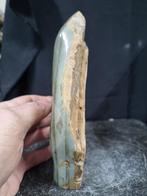XL Polychroom Jasper sculpture - HQ - Hoogte: 185 mm -, Collections