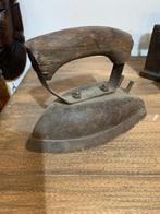 Fer à repasser (3) - Bois - A carbone