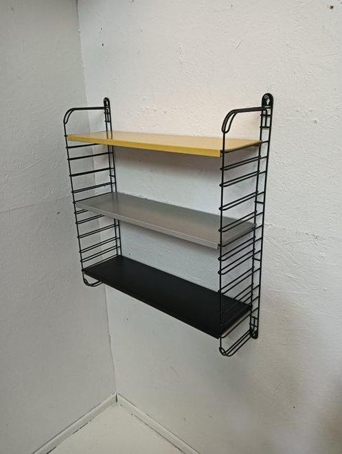 Tomado - Adriaan Dekker - Wandrek - Metaal, Antiek en Kunst, Antiek | Meubels | Stoelen en Sofa's