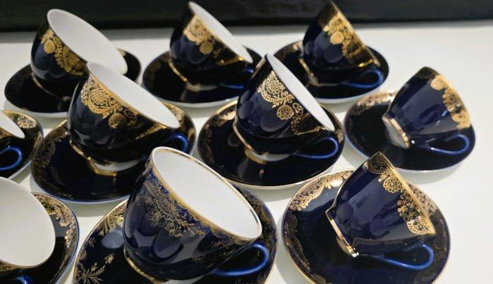 Lomonosov Imperial Porcelain Factory - Koffie- en, Antiek en Kunst, Antiek | Meubels | Tafels