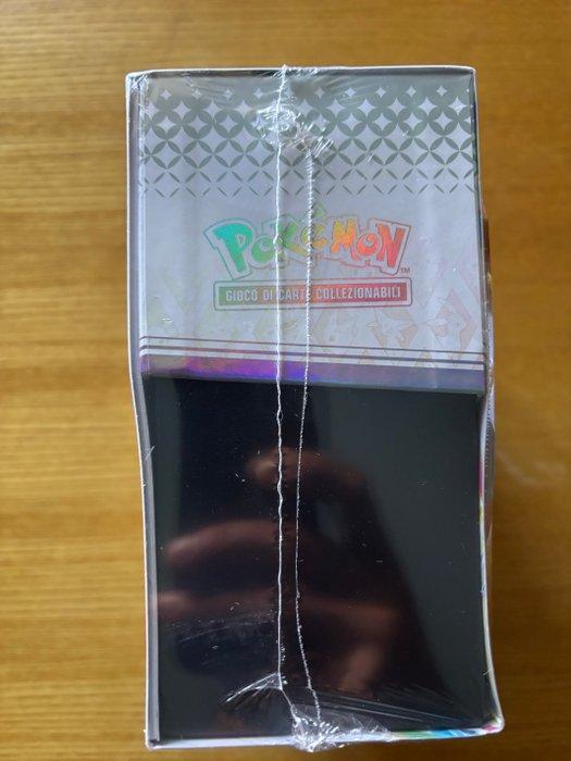 Pokémon - 1 Elite trainer box - Scarlet & Violet, Hobby en Vrije tijd, Verzamelkaartspellen | Pokémon