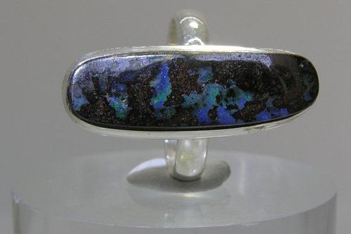 Opaal Ring - Hoogte: 27 mm - Breedte: 26 mm- 6.62 g - (1), Verzamelen, Mineralen en Fossielen