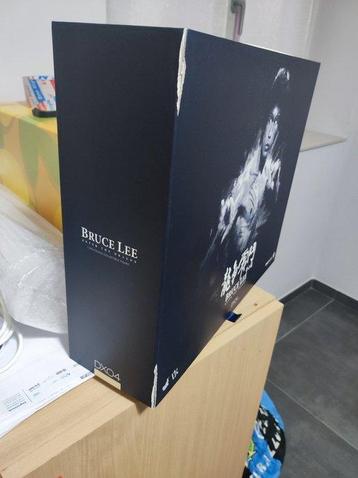 Hot Toys - Figurine articulée Bruce Lee Enter The Dragon beschikbaar voor biedingen