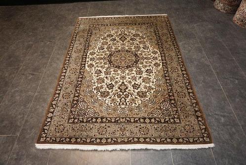 Ispahan - Tapis - 210 cm - 148 cm, Huis en Inrichting, Stoffering | Tapijten en Vloerkleden