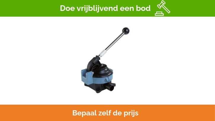 Bieden: Whale Gusher Titan BP4402 Manual, Sports nautiques & Bateaux, Accessoires navigation, Enlèvement ou Envoi