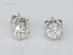 Witgouden diamanten oorbellen van 1.00 carat, Handtassen en Accessoires, Overige Accessoires, Ophalen, Nieuw