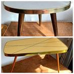Bijzettafel - Hout, Messing - Twee vintage bijzetbloemtafels