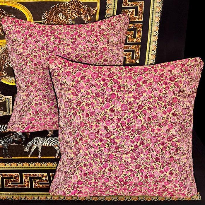Rubelli - New Collection Nieuwe set van twee - Kussen, Antiek en Kunst, Antiek | Tapijten, Tafelkleden en Textiel