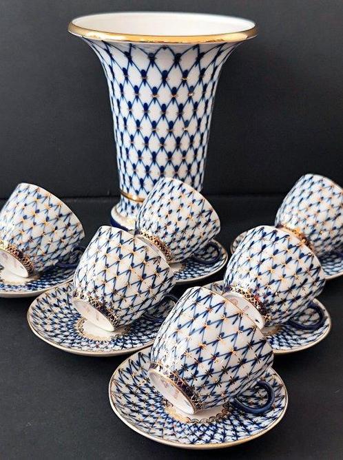 Lomonosov Imperial Porcelain Factory - S.Yakovleva - Service, Antiek en Kunst, Antiek | Meubels | Tafels