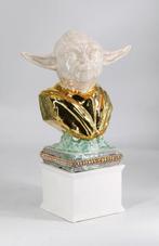 Max Modolo - Craquelé and Gold Yoda Bust· Porcellana