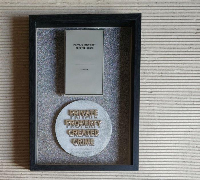 Jenny Holzer (1950) - Private Property - limited edition,, Antiek en Kunst, Antiek | Overige Antiek