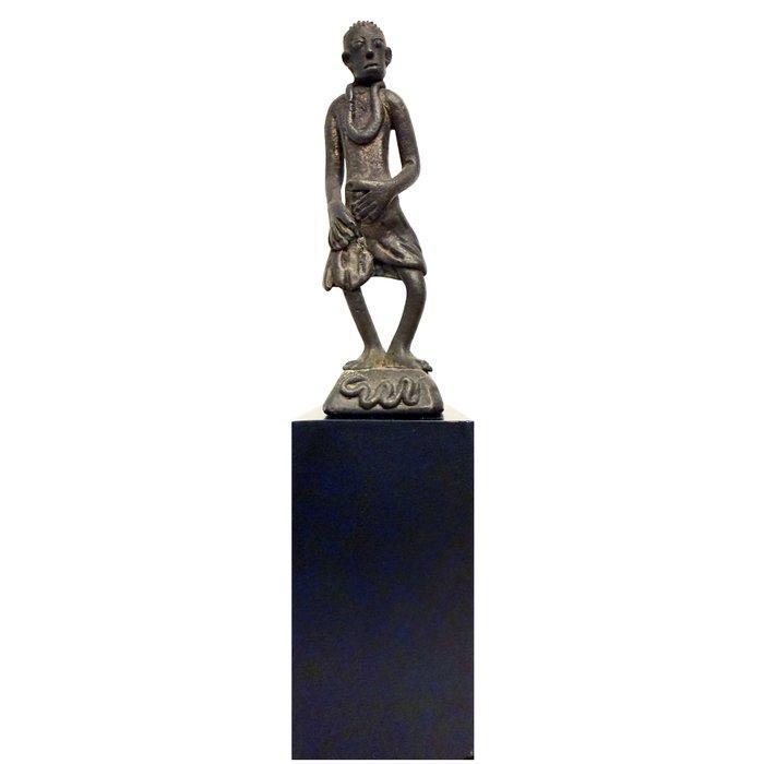 Standbeeld - Gresik Java - Indonesië (Zonder minimumprijs), Antiek en Kunst, Kunst | Niet-Westerse kunst