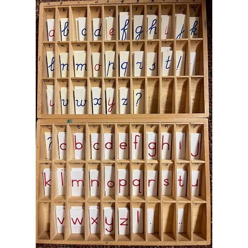 Montessori Blokletters en geschreven letters in houten kiste, Livres, Livres scolaires, Envoi