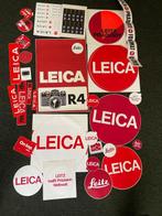 Leica lot van 30 originele Leica stickers, waarvan vijf zeer