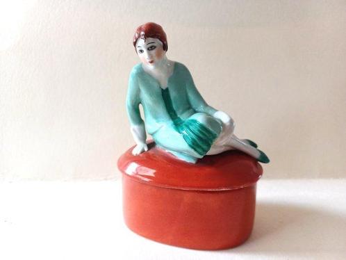 Fasold & Stauch - Statuette, art deco beeldje van een dame, Antiek en Kunst, Antiek | Glaswerk en Kristal
