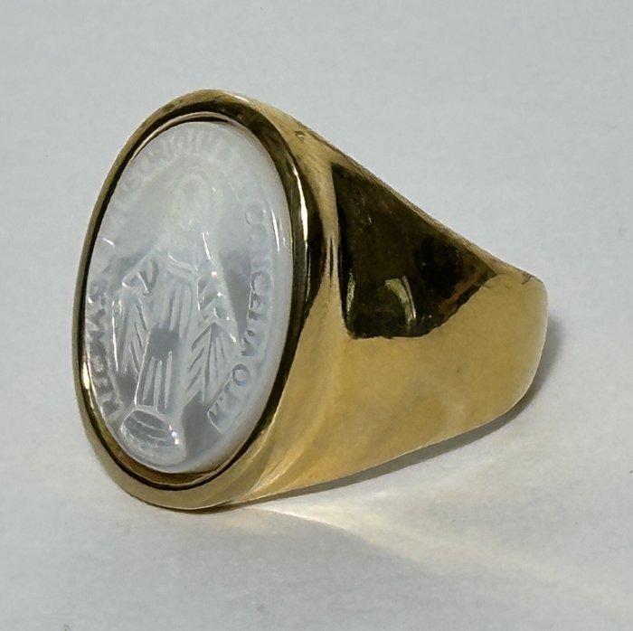Religieuze ring met - Ring - Metaal, goud bewerkt, Antiek en Kunst, Antiek | Boeken en Manuscripten