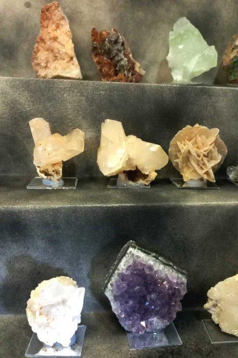 Mineralencollectie - Hoogte: 40 cm - Breedte: 40 cm- 1850 g, Verzamelen, Mineralen en Fossielen