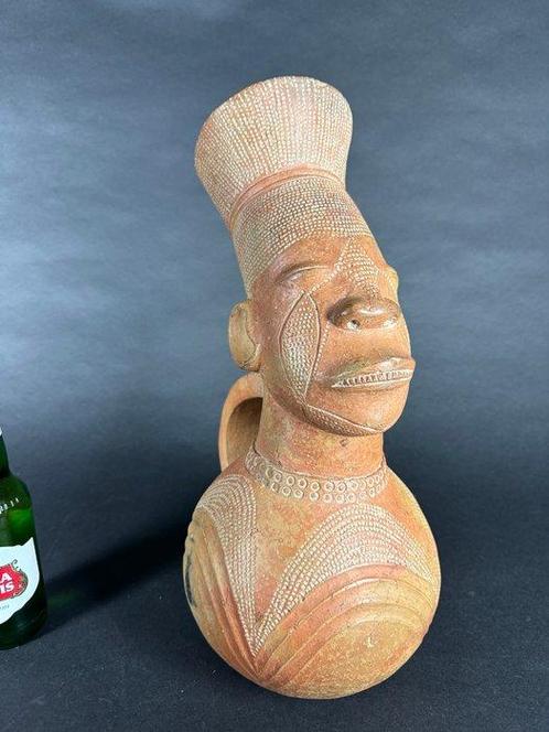 Magbetu - Kruik - Aardewerk, Antiek en Kunst, Kunst | Niet-Westerse kunst