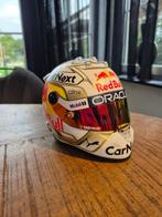Red Bull Racing - Max Verstappen - 2022 - Scale 1/2 helmet, Verzamelen, Nieuw