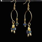 Oud-Romeins Earrings, met Romeinse blauwe glazen kralen