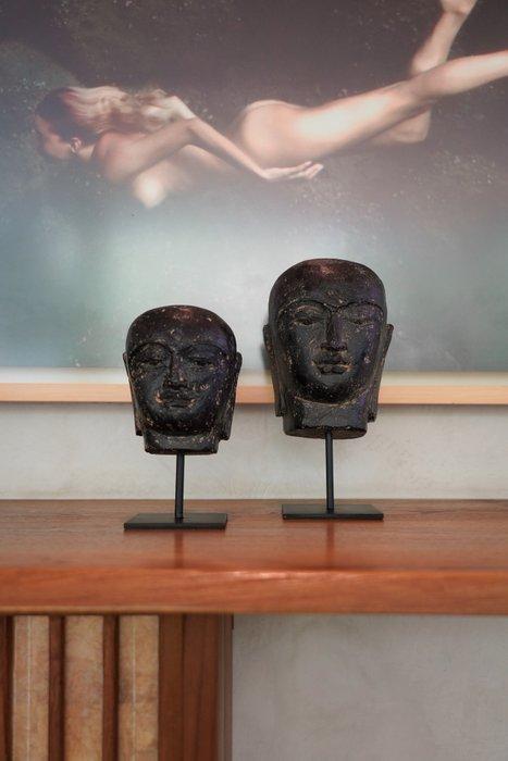 Beeld, NO RESERVE PRICE - Javanese Budha Head on a custom, Antiek en Kunst, Kunst | Designobjecten
