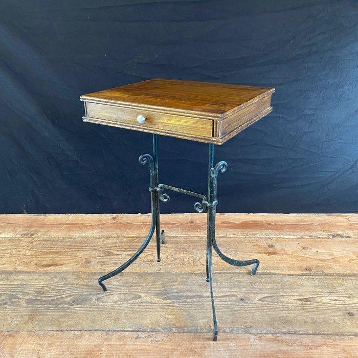 Salontafel - Italiaans vakmanschap uit de jaren 60, gebeitst, Antiek en Kunst, Curiosa en Brocante