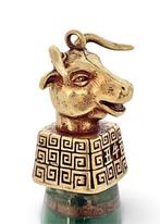 Amulette tibétaine avec une magnifique perle DZI de Guanyin,, Collections