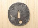 Pareerstang - Christian motifs Silver Cross Inlay Tsuba 150g, Antiek en Kunst