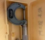 Mitutoyo - Mitutoyo Micrometer — Model M110-25, Measuring