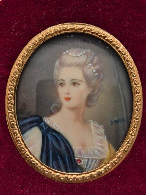 Miniatur-/Lupenmalerei einer adligen Frau im Napoleon III, Antiek en Kunst, Antiek | Overige Antiek