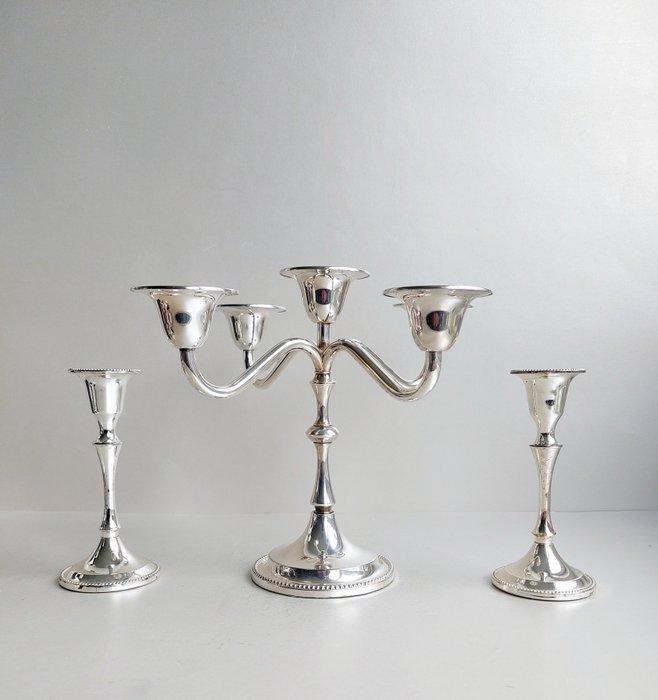 Kandelaar (3) - Verzilverd - Verzilverde kandelaars, Antiek en Kunst, Antiek | Meubels | Tafels