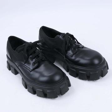 Prada - Loafers - Maat: EU 42 beschikbaar voor biedingen