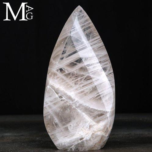 Quartz naturel rayé avec flamme Flamme de cristal de quartz, Verzamelen, Mineralen en Fossielen