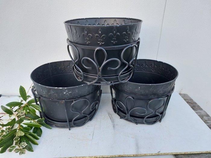 Bloempot (3) - Metaal - bloemen-plantenbak, Antiek en Kunst, Curiosa en Brocante
