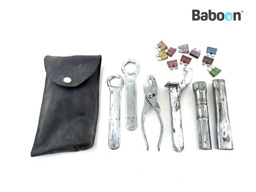 Gereedschapset Suzuki GSX 750 F 1989-1997 (GSX750F GR78A, Motoren, Onderdelen | Suzuki, Gebruikt, Verzenden