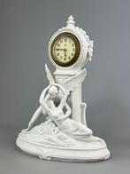 Horloge de cheminée avec personnage - Junghans - - Biscuit, Antiek en Kunst