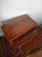 Set bijzettafels (3) - Hout - Set van drie vintage tafeltjes, Antiek en Kunst