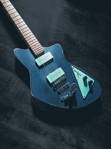 SounDigger Guitars - Midnight Surfer - - Guitare électrique, Musique & Instruments